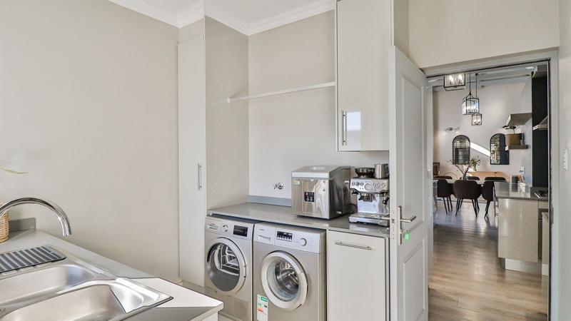 4 Bedroom Property for Sale in Kingswood Golf Estate Western Cape